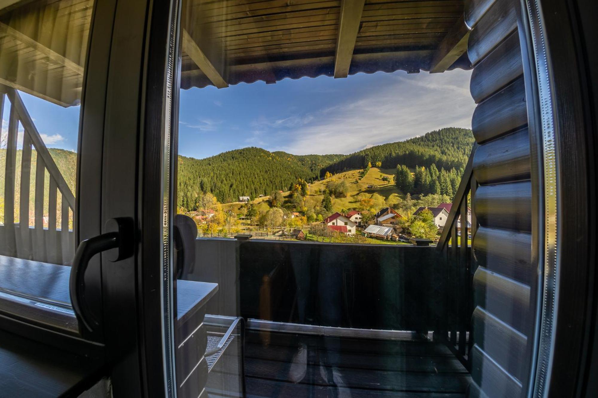 Poiana Soarelui Bed and Breakfast Moeciu De Sus Exteriör bild